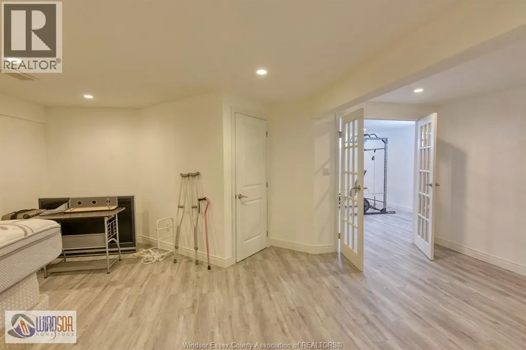 500 CLYDESDALE COURT