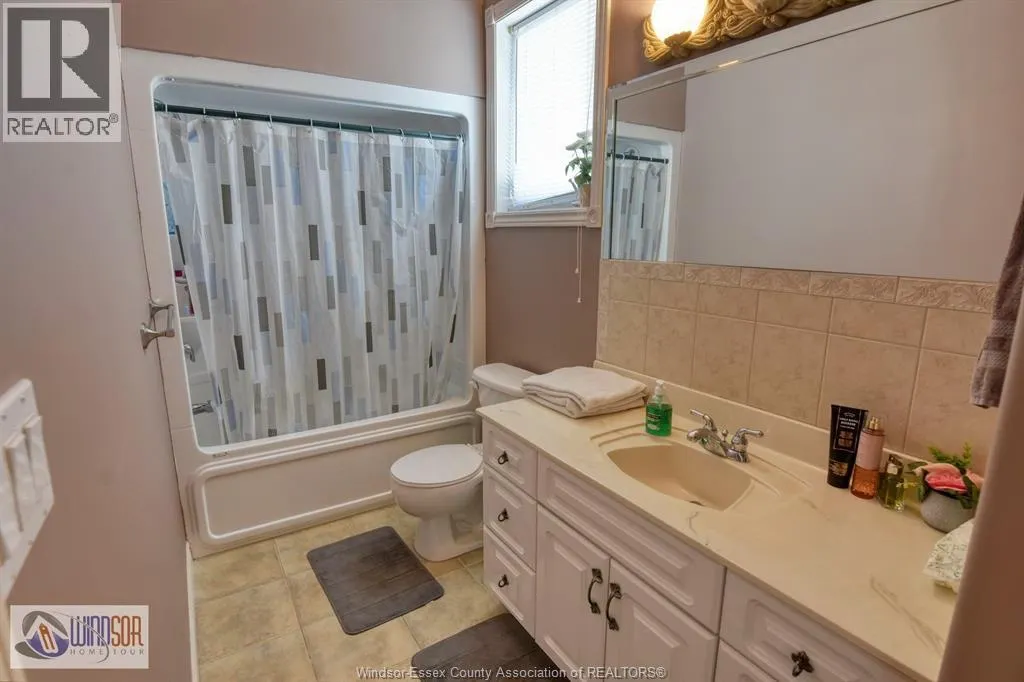 500 CLYDESDALE COURT