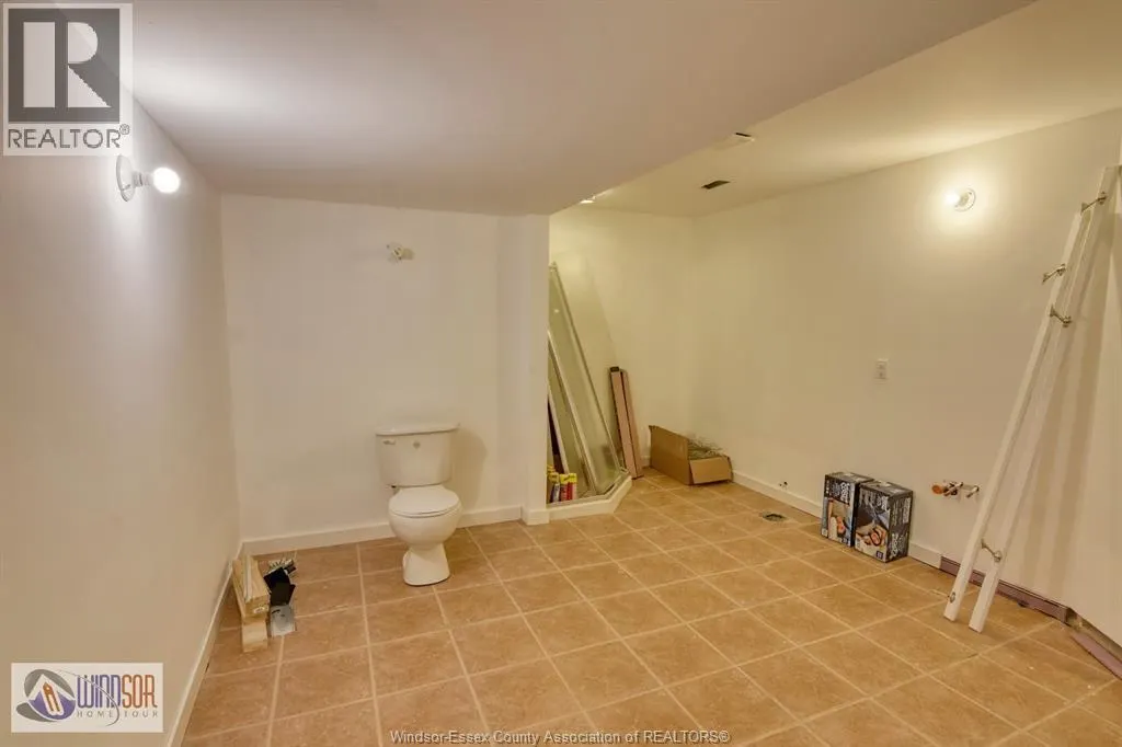 500 CLYDESDALE COURT