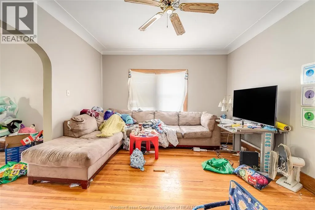 106-108 SHEPHERD STREET East