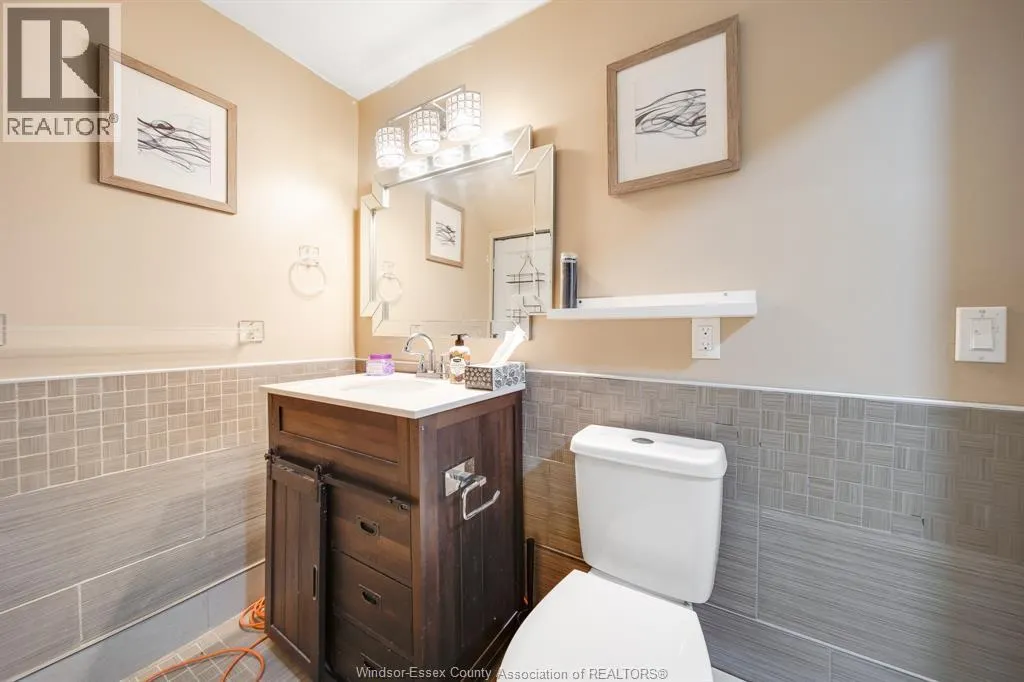 1018 CATARAQUI STREET