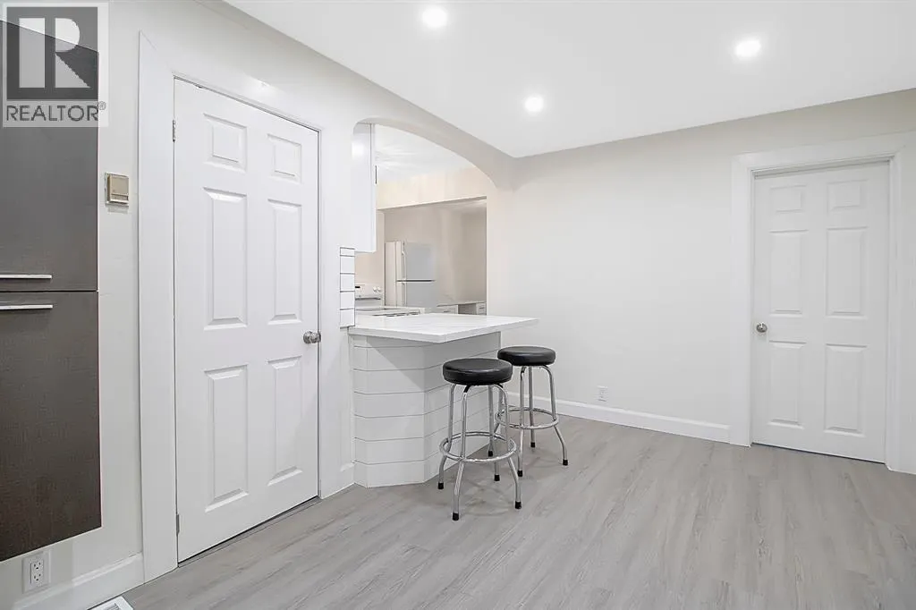 1668 GOYEAU Unit# UPPER