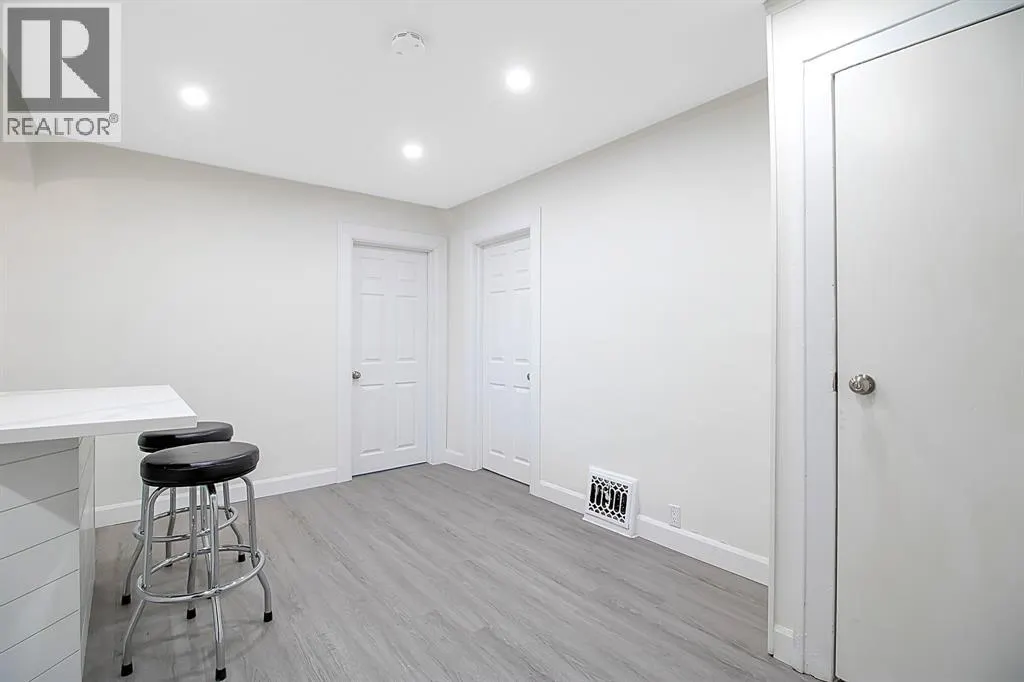 1668 GOYEAU Unit# UPPER