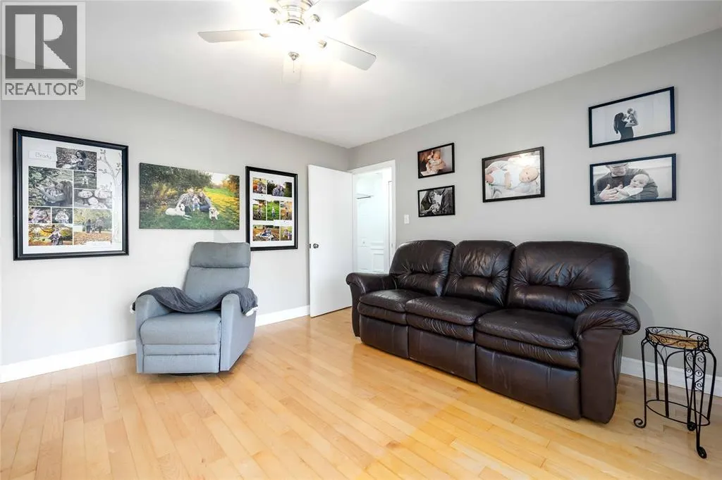 1104 CATHCART BOULEVARD