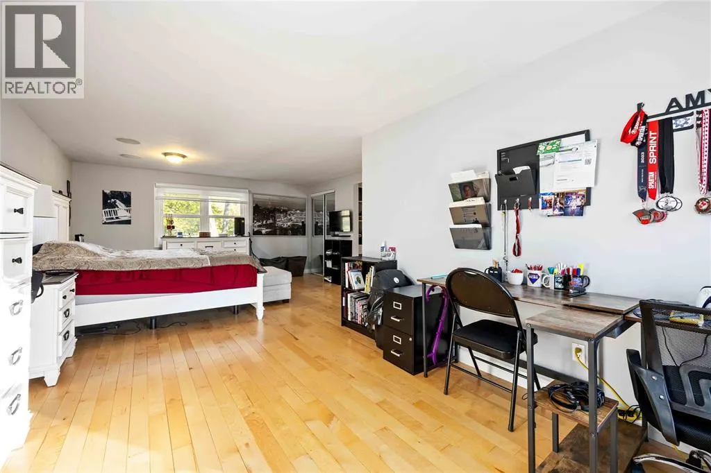 1104 CATHCART BOULEVARD