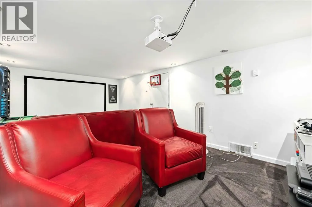 1104 CATHCART BOULEVARD