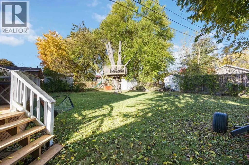 1104 CATHCART BOULEVARD