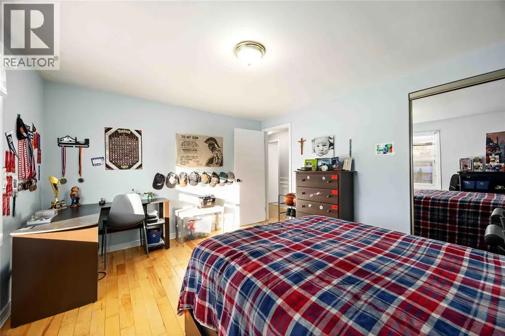 1104 CATHCART BOULEVARD