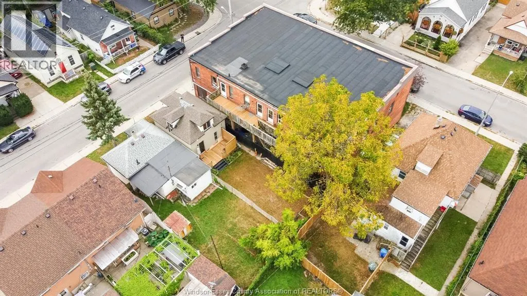 1018 CATARAQUI STREET