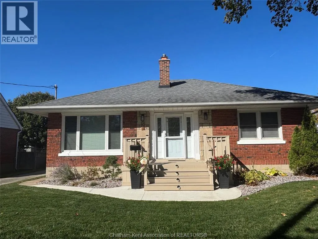 51 Tweedsmuir AVENUE East