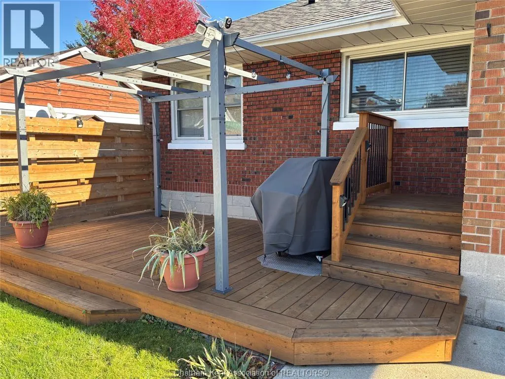 51 Tweedsmuir AVENUE East