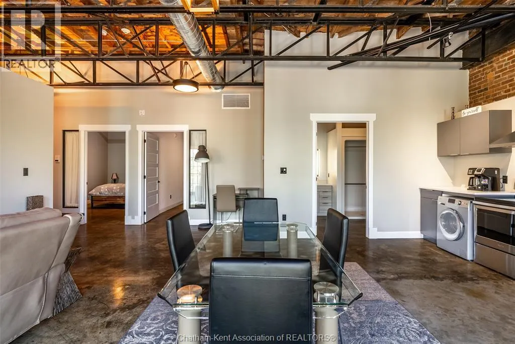 140 King STREET West Unit# 301