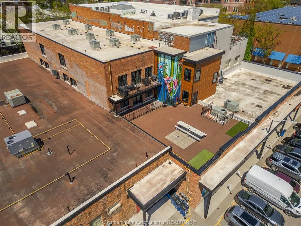 140 King STREET West Unit# 301