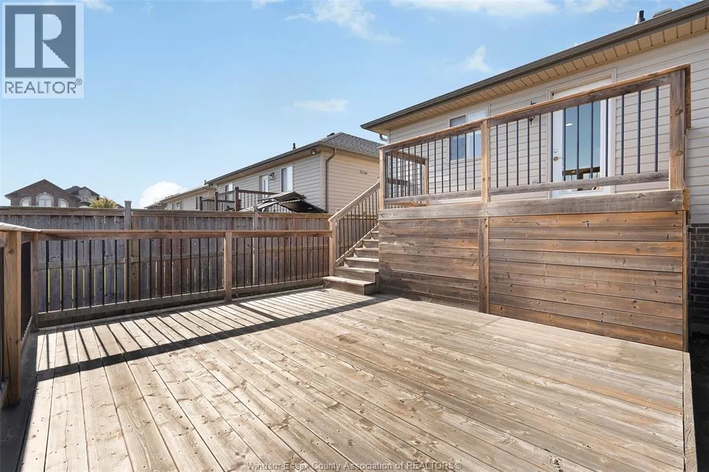 3028 MCROBBIE CRESCENT