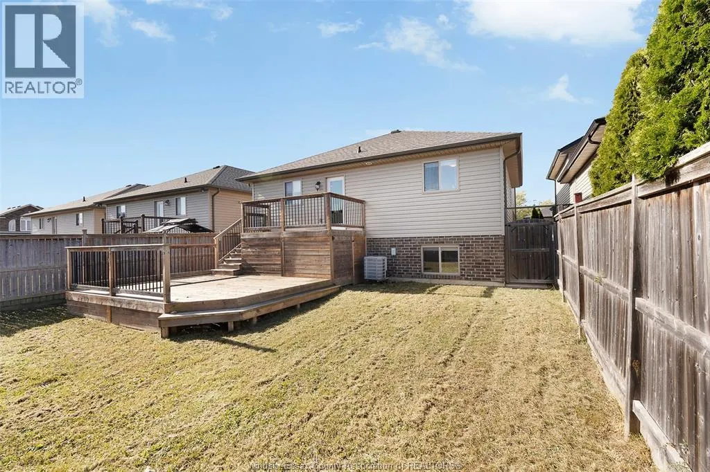 3028 MCROBBIE CRESCENT