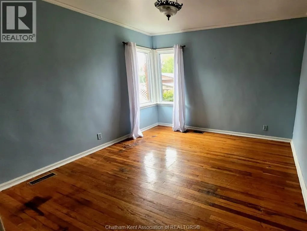 1720 Dufferin AVENUE