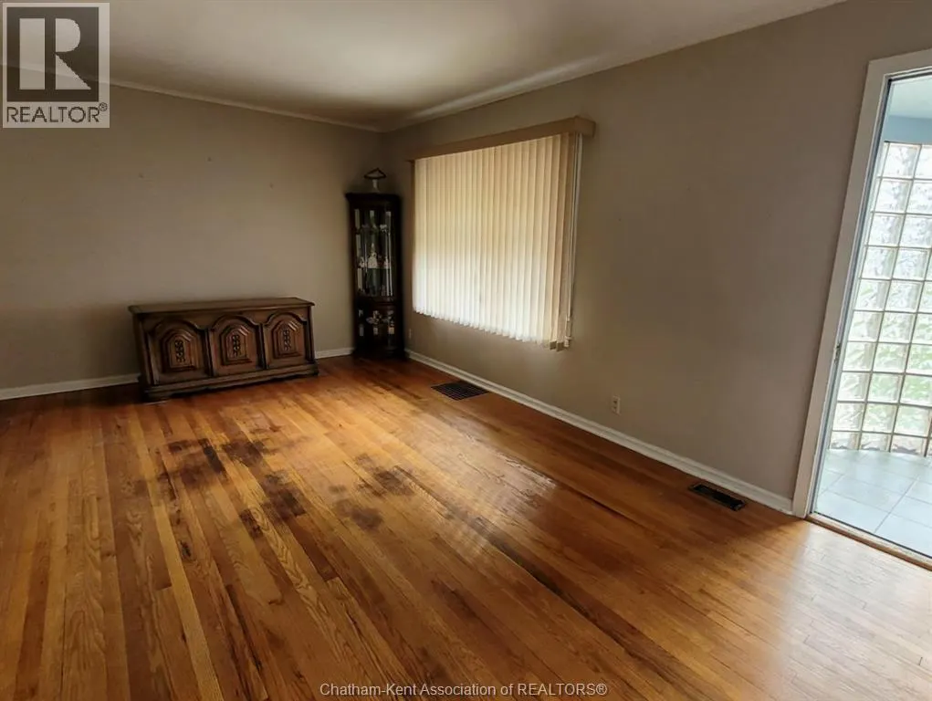 1720 Dufferin AVENUE