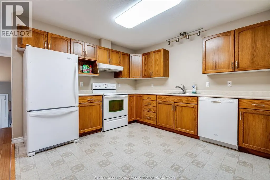 54A Queen STREET South