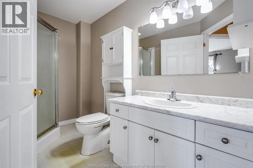 54A Queen STREET South