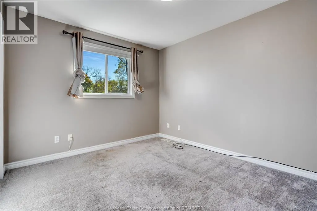 54A Queen STREET South