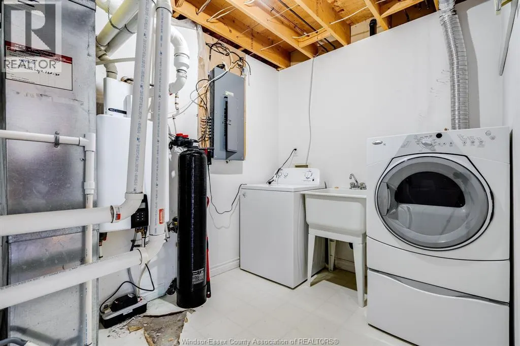 54A Queen STREET South