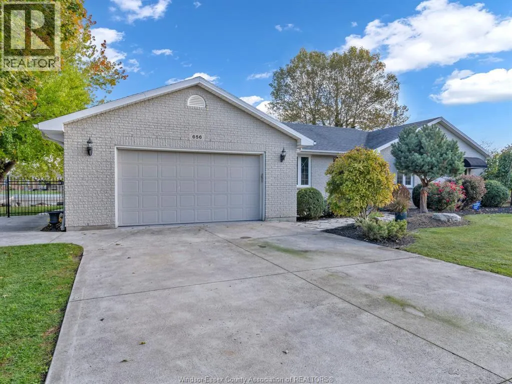 656 MARKHAM