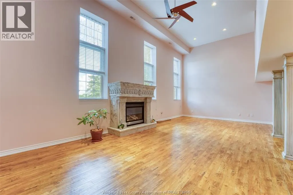 647 IRVINE Unit# 305