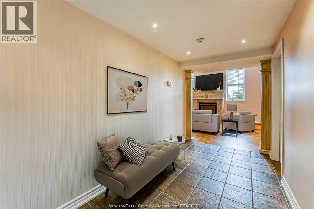 647 IRVINE Unit# 305