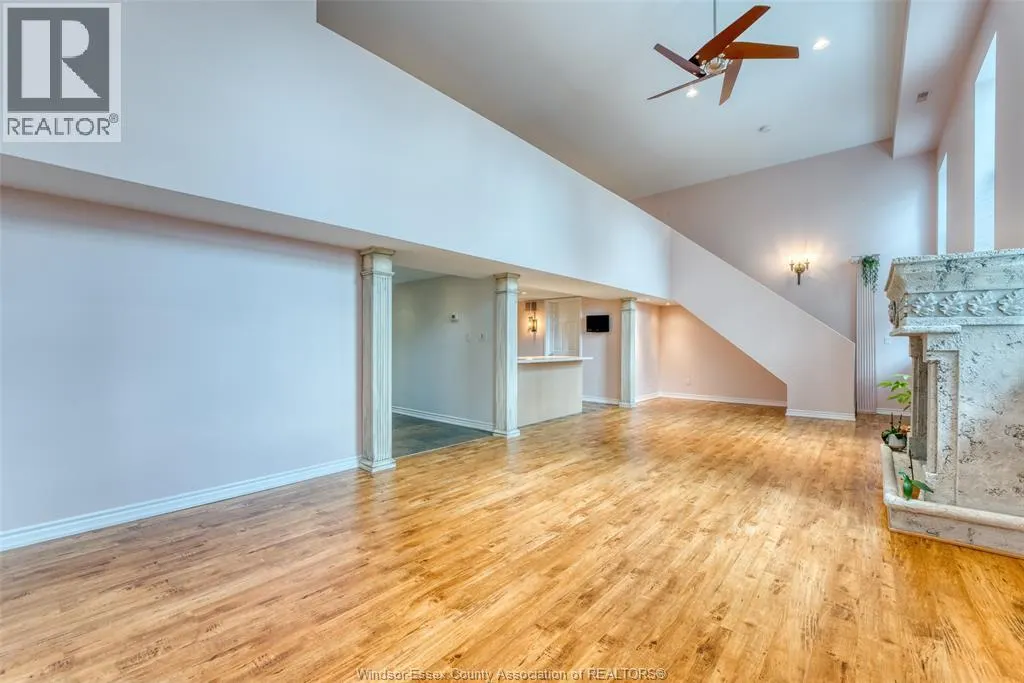 647 IRVINE Unit# 305