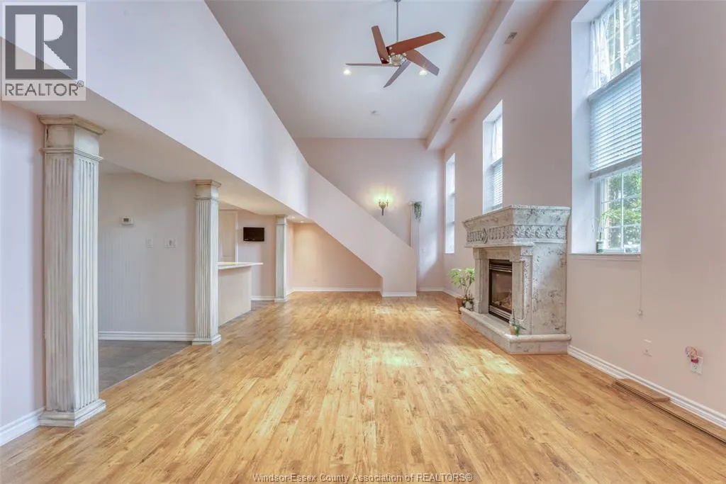 647 IRVINE Unit# 305