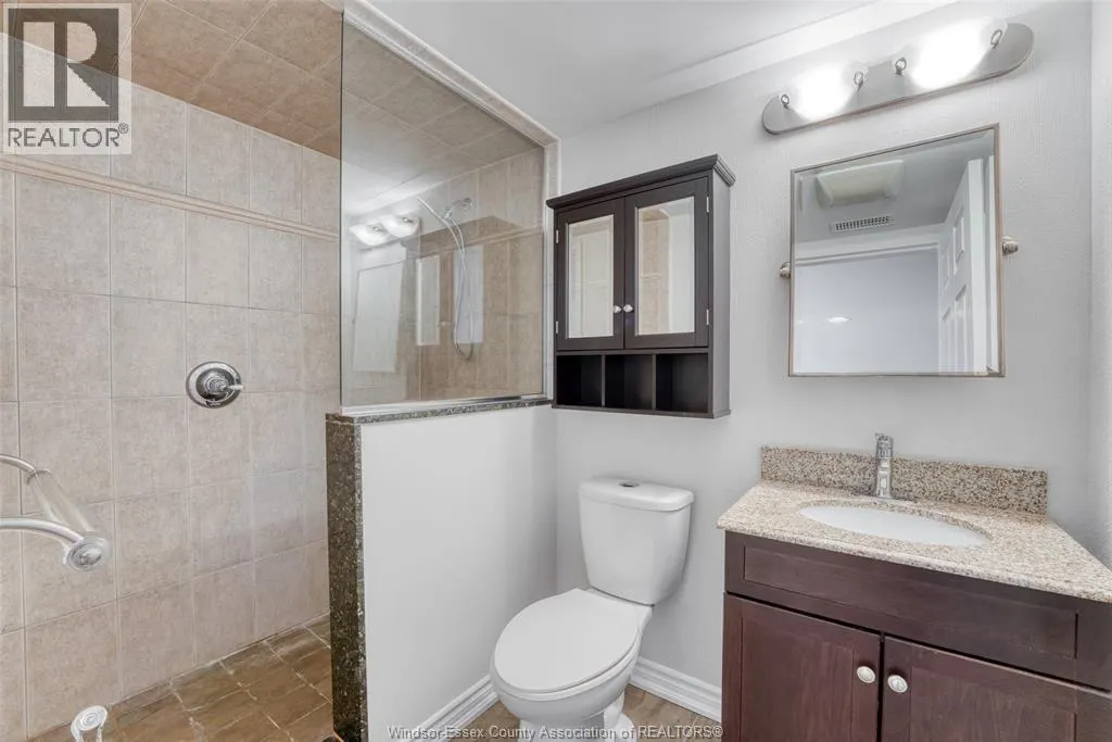 647 IRVINE Unit# 305