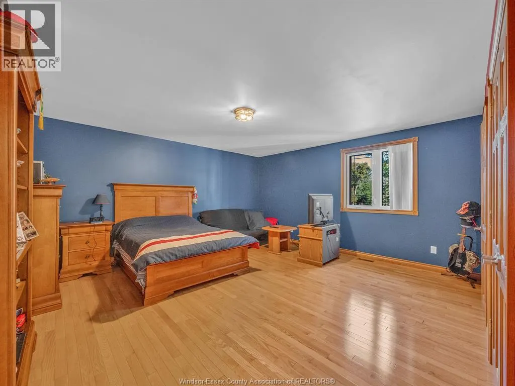 633 OLD TECUMSEH ROAD East