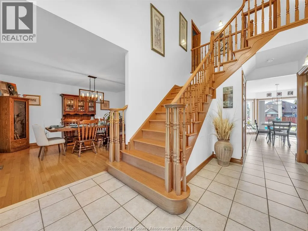 633 OLD TECUMSEH ROAD East