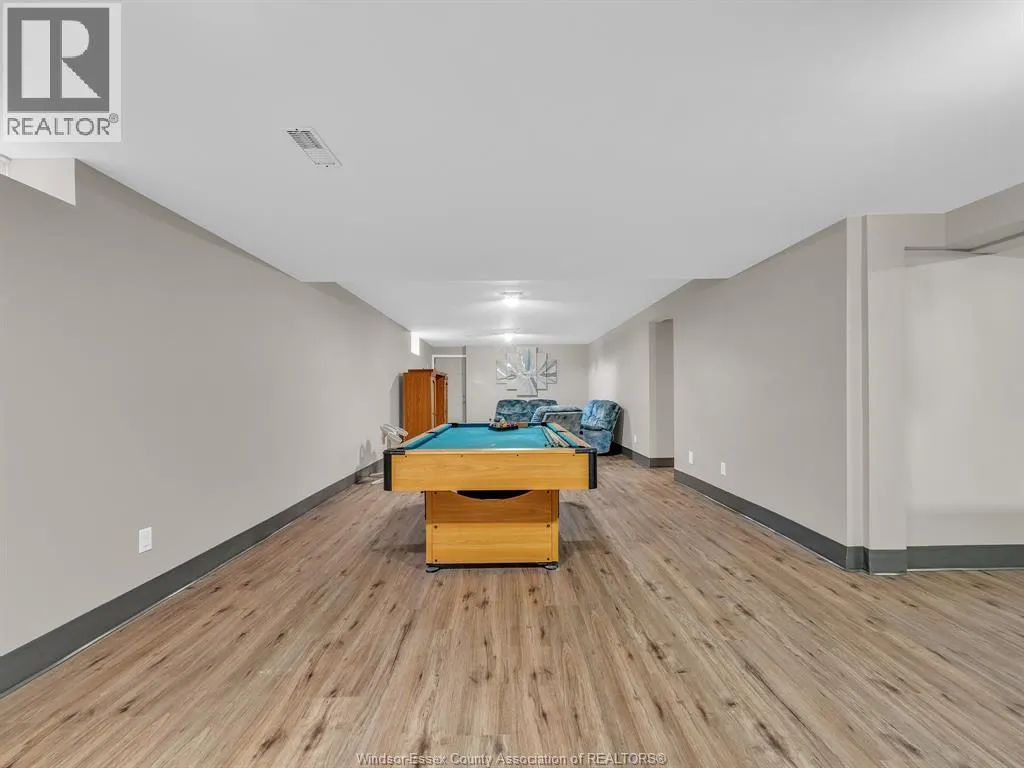 633 OLD TECUMSEH ROAD East