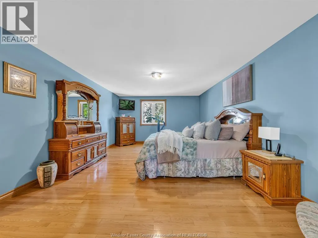 633 OLD TECUMSEH ROAD East