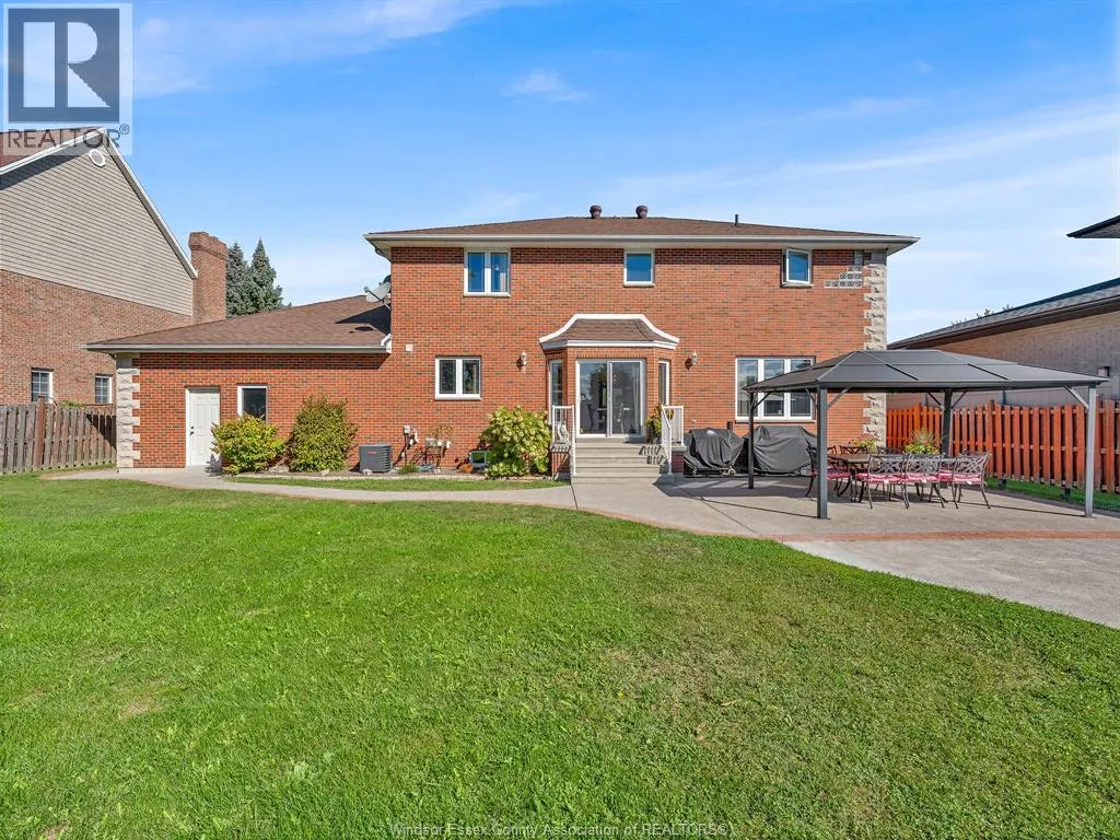 633 OLD TECUMSEH ROAD East