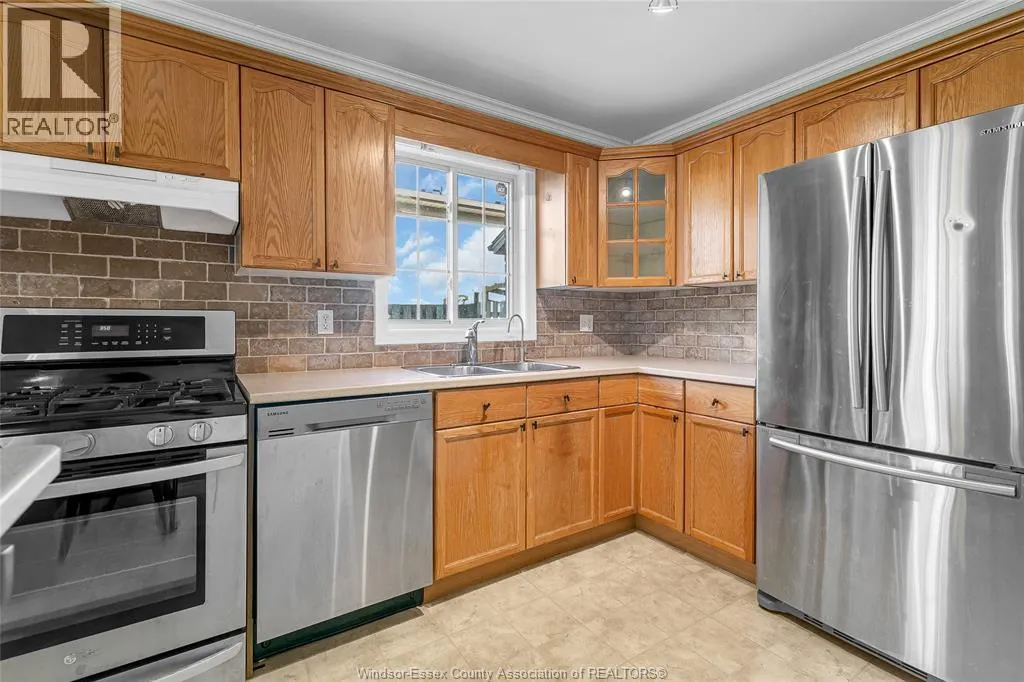 1352 GISELLE CRESCENT