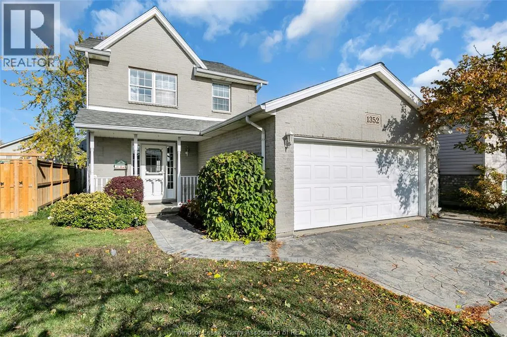 1352 GISELLE CRESCENT