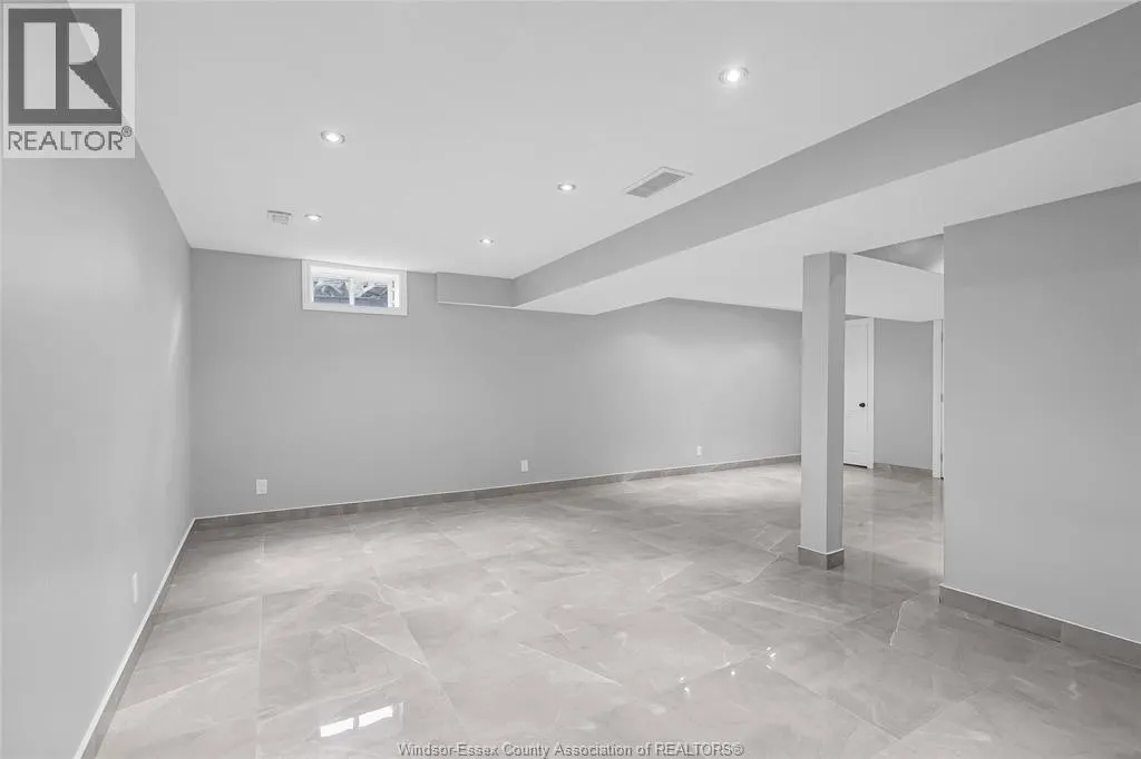 1352 GISELLE CRESCENT