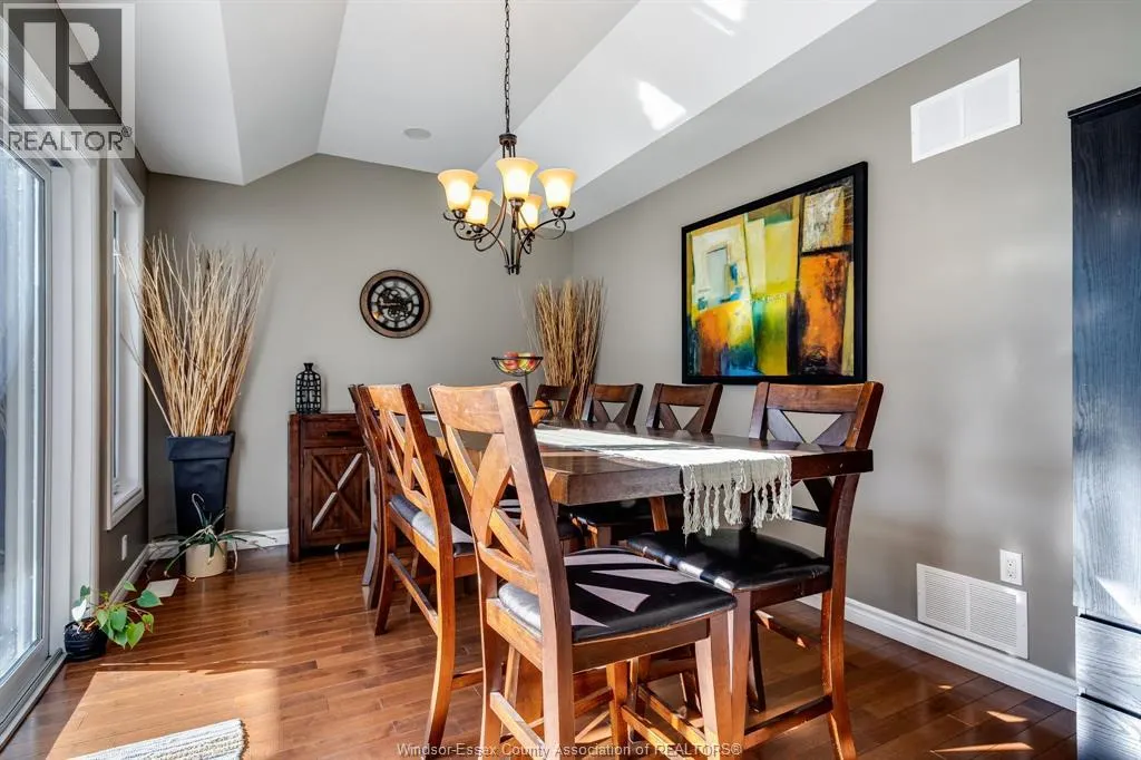 1631 CHERRYWOOD DRIVE