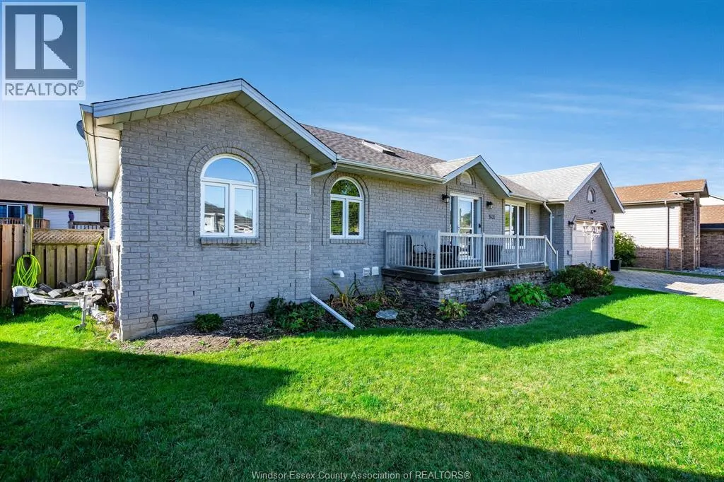 1631 CHERRYWOOD DRIVE