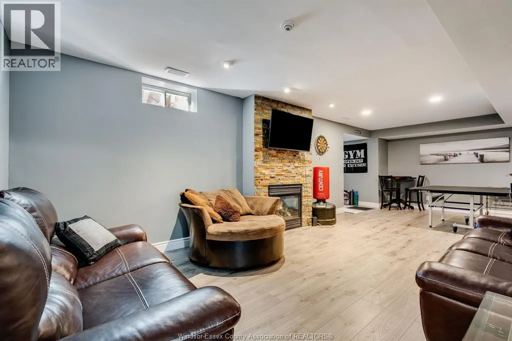 1631 CHERRYWOOD DRIVE