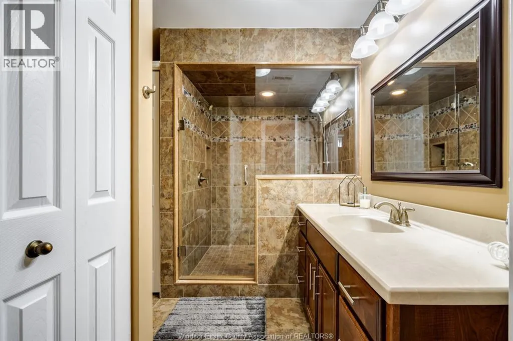 1631 CHERRYWOOD DRIVE