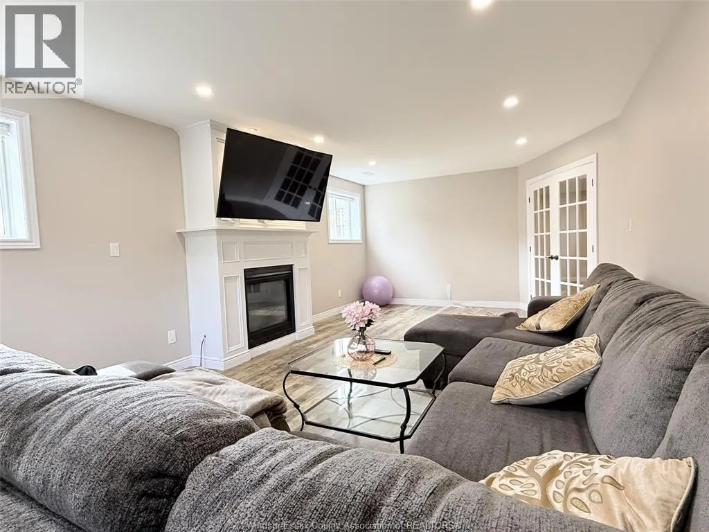 2313 LESPERANCE ROAD