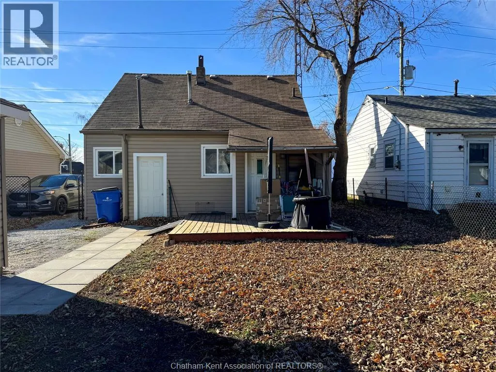17 MCNAUGHTON AVENUE