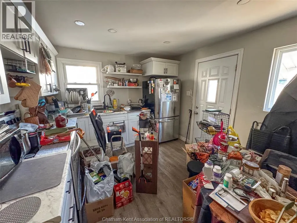 17 MCNAUGHTON AVENUE