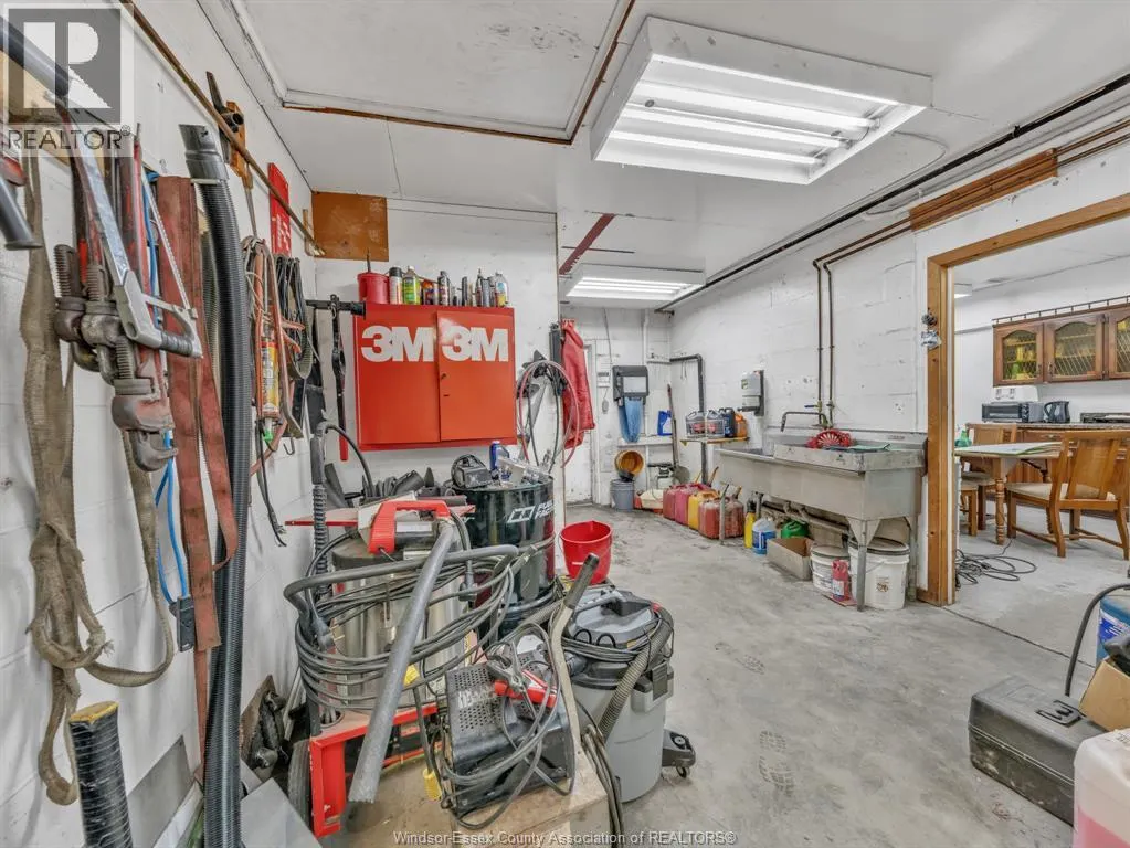 465 FRONT ROAD North