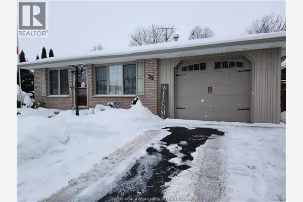 35 RICHARD STREET South