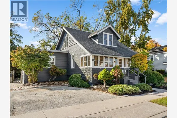 17 Pearl STREET West