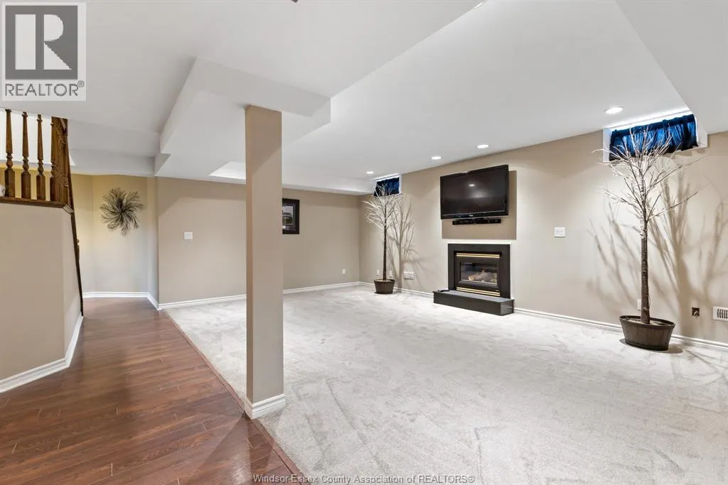 313 CRYSTAL BAY DRIVE